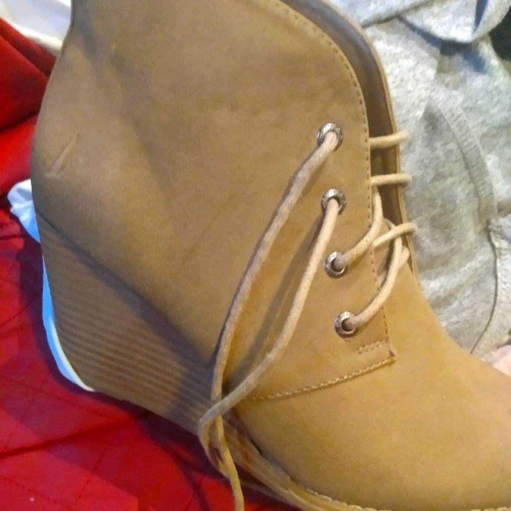 Nautica boots